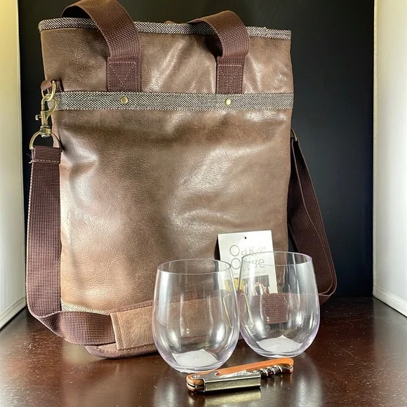 Oak and Olive vegan leather double bottle bag - Picture 1 of 6